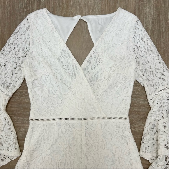 Lulus Lace Bell Sleeve Romper White Faux Wrap S - Picture 6 of 16